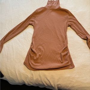 Old Navy Maternity turtle neck